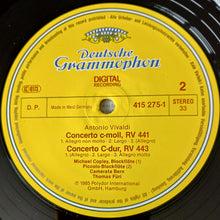 Charger l'image dans la galerie, Antonio Vivaldi - Michael Copley, Camerata Bern : Konzerte Für Blockflöte = Recorder Concertos (LP, Album)