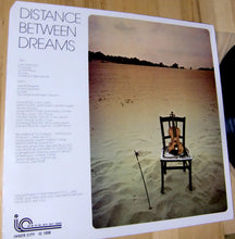 Laden Sie das Bild in den Galerie-Viewer, David Rose (4) : Distance Between Dreams (LP)