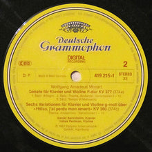 Charger l'image dans la galerie, Mozart*, Itzhak Perlman ∙ Daniel Barenboim : Sonaten Für Klavier Und Violine ∙ 12 Variationen Kv 359 ∙ 6 Variationen Kv 360 (LP)