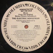 Laden Sie das Bild in den Galerie-Viewer, Willie Nelson / Dave Grusin : The Electric Horseman (Music From The Original Motion Picture Soundtrack) (LP, Album, Promo)