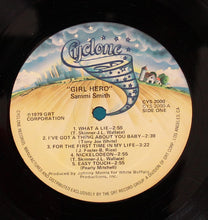 Laden Sie das Bild in den Galerie-Viewer, Sammi Smith : Girl Hero (LP)
