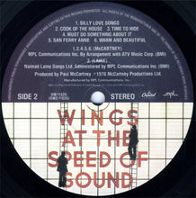 Laden Sie das Bild in den Galerie-Viewer, Wings (2) : Wings At The Speed Of Sound (LP, Album, Los)
