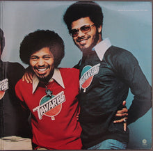 Laden Sie das Bild in den Galerie-Viewer, Tavares : Love Storm (LP, Album, Win)