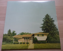 Laden Sie das Bild in den Galerie-Viewer, The Orwells : Disgraceland (LP)
