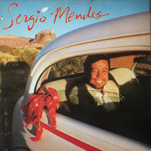 Laden Sie das Bild in den Galerie-Viewer, Sérgio Mendes : Sergio Mendes (LP, Album, B -)