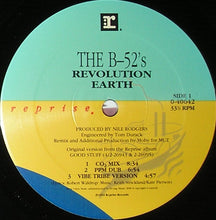 Laden Sie das Bild in den Galerie-Viewer, The B-52's : Revolution Earth / Is That You Mo-Dean? (12", Maxi)