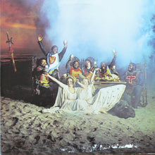 Laden Sie das Bild in den Galerie-Viewer, The Crusaders : Those Southern Knights (LP, Album, San)