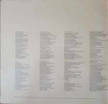 Laden Sie das Bild in den Galerie-Viewer, Joni Mitchell : Court And Spark (LP, Album, Club, RE, Gat)