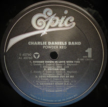 Laden Sie das Bild in den Galerie-Viewer, The Charlie Daniels Band : Powder Keg (LP, Album, Car)