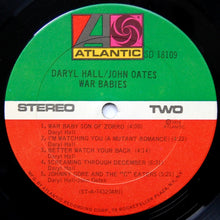 Laden Sie das Bild in den Galerie-Viewer, Daryl Hall / John Oates* : War Babies (LP, Album, PRC)