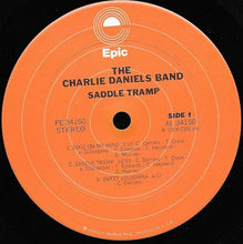 Laden Sie das Bild in den Galerie-Viewer, The Charlie Daniels Band : Saddle Tramp (LP, Album, San)