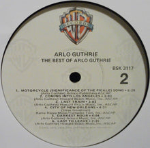 Laden Sie das Bild in den Galerie-Viewer, Arlo Guthrie : The Best Of Arlo Guthrie (LP, Comp, RE, Spe)