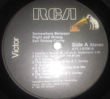 Load image into Gallery viewer, Earl Thomas Conley : Somewhere Between Right And Wrong (LP, Album, RE)