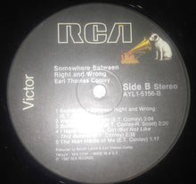 Load image into Gallery viewer, Earl Thomas Conley : Somewhere Between Right And Wrong (LP, Album, RE)