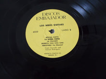 Laden Sie das Bild in den Galerie-Viewer, Lupe Saucedo, Samuel Rodriguiz : Los Mikes Guitars (LP, Album, Mono)