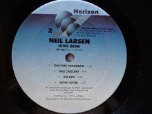 Laden Sie das Bild in den Galerie-Viewer, Neil Larsen : High Gear (LP, Album, Ter)