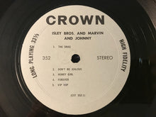 Charger l'image dans la galerie, The Isley Bros.* And Marvin & Johnny : The Isley Brothers And Marvin & Johnny (LP, Comp)