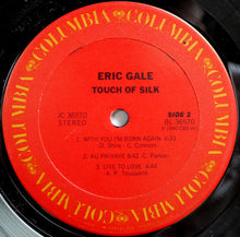 Laden Sie das Bild in den Galerie-Viewer, Eric Gale : Touch Of Silk (LP, Album)