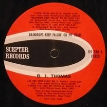 Laden Sie das Bild in den Galerie-Viewer, B.J. Thomas : Raindrops Keep Fallin' On My Head (LP, Album, Gat)