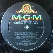 Laden Sie das Bild in den Galerie-Viewer, William Roy, Ceil Cabot, Gordon Connell (2), Bill Hinnant, Gerry Matthews, Pat Ruhl, Mary Louise Wilson, Carl Norman, Julius Monk : Julius Monk's Postprandial Prank "Dressed To The Nines" (LP, Mono)