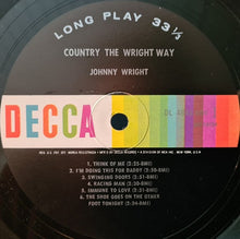 Laden Sie das Bild in den Galerie-Viewer, Johnny Wright (2) : Country... The Wright Way (LP, Album, Mono)