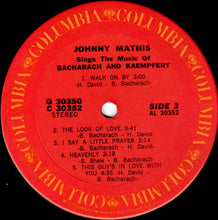 Charger l'image dans la galerie, Johnny Mathis : Johnny Mathis Sings The Music Of Bacharach & Kaempfert (2xLP, Comp, Ter)