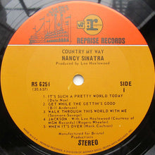 Laden Sie das Bild in den Galerie-Viewer, Nancy Sinatra : Country, My Way (LP, Album, RE)