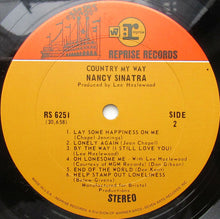 Laden Sie das Bild in den Galerie-Viewer, Nancy Sinatra : Country, My Way (LP, Album, RE)