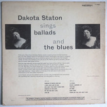 Laden Sie das Bild in den Galerie-Viewer, Dakota Staton : Sings Ballads And The Blues (LP, Album, Mono)