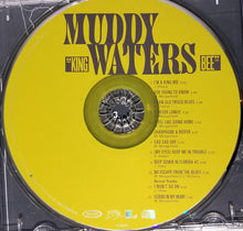Laden Sie das Bild in den Galerie-Viewer, Muddy Waters : King Bee (CD, Album, RE, RM)