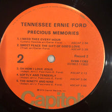 Laden Sie das Bild in den Galerie-Viewer, Tennessee Ernie Ford : Precious Memories (2xLP, Comp, Los)