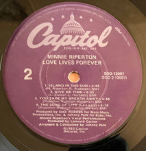 Laden Sie das Bild in den Galerie-Viewer, Minnie Riperton : Love Lives Forever (LP, Album, Los)