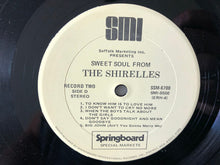 Laden Sie das Bild in den Galerie-Viewer, The Shirelles : Sweet Soul From The Shirelles (2xLP, Comp)