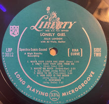 Laden Sie das Bild in den Galerie-Viewer, Julie London : Lonely Girl (LP, Album, Mono)