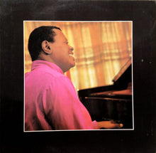 Laden Sie das Bild in den Galerie-Viewer, Oscar Peterson : Travelin' On (LP, Album)