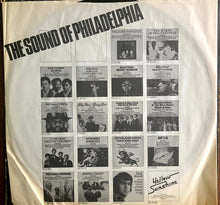 Charger l'image dans la galerie, The O'Jays : Live In London (LP, Album, Pit)