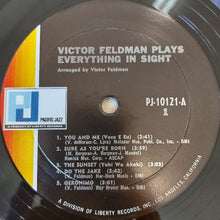 Laden Sie das Bild in den Galerie-Viewer, Victor Feldman : Plays Everything In Sight (LP, Album, Mono, Gat)