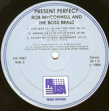 Laden Sie das Bild in den Galerie-Viewer, Rob McConnell & The Boss Brass : Present Perfect (LP, Album)