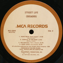 Laden Sie das Bild in den Galerie-Viewer, Crusaders* : Street Life (LP, Album, Pi)