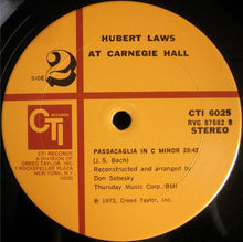 Laden Sie das Bild in den Galerie-Viewer, Hubert Laws : Carnegie Hall (LP, Album)