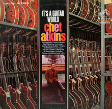 Charger l'image dans la galerie, Chet Atkins : It's A Guitar World (LP, Hol)