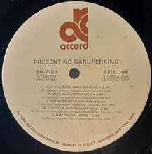 Load image into Gallery viewer, Carl Perkins : Presenting Carl Perkins (LP)