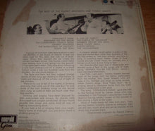 Load image into Gallery viewer, The Clancy Brothers & Tommy Makem : The Best Of The Clancy Brothers & Tommy Makem (LP, Comp)