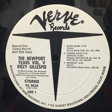 Laden Sie das Bild in den Galerie-Viewer, Dizzy Gillespie : The Newport Years Volume V (LP, Promo)