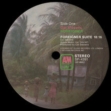 Laden Sie das Bild in den Galerie-Viewer, Cat Stevens : Foreigner (LP, Album, San)