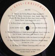 Laden Sie das Bild in den Galerie-Viewer, Various : A KVIL Christmas (LP)