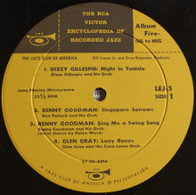 Laden Sie das Bild in den Galerie-Viewer, Various : The RCA Victor Encyclopedia Of Recorded Jazz: Album 5 - Gil To Hig (10", Comp)