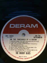 Charger l'image dans la galerie, The Moody Blues : On The Threshold Of A Dream (LP, Album, Gat)