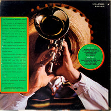 Laden Sie das Bild in den Galerie-Viewer, The Chihuahua Marimba Band : Cry Of The Wild Goose (LP)