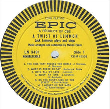 Laden Sie das Bild in den Galerie-Viewer, Jack Lemmon : A Twist Of Lemmon: Jack Lemmon Plays And Sings (LP, Album, Mono)